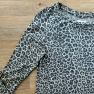 Grayson Threads Gray Leopard Print 
Crewneck Sweater (S)